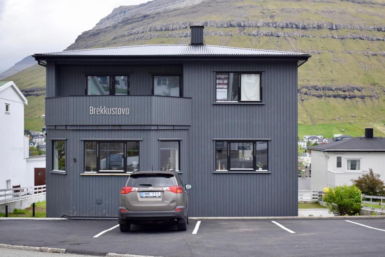 Brekkustova - Modern, Cosy And Spacious Apartment Klaksvik Exterior photo